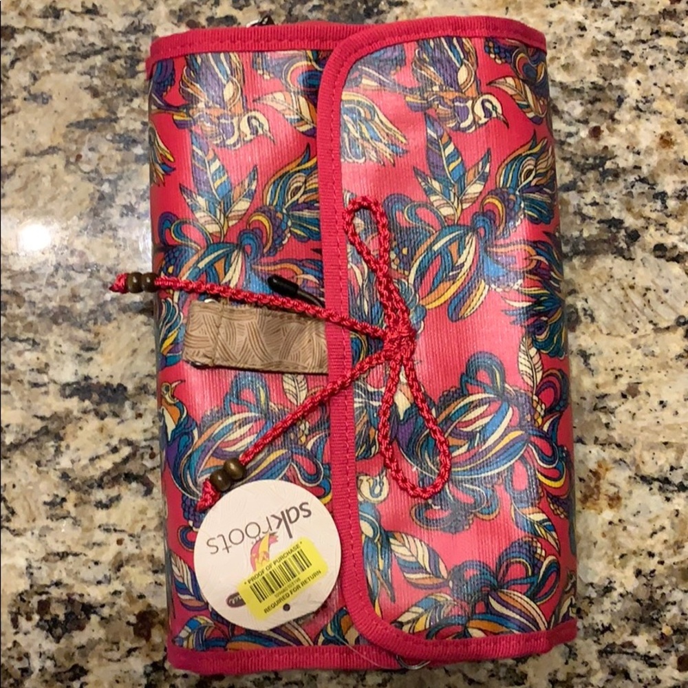 Sakroots makeup and jewelry travel bag